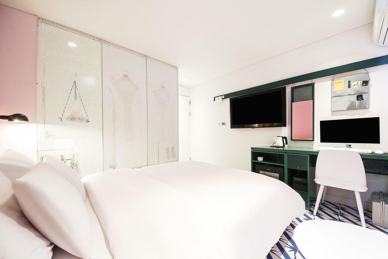 Hotel Yeogiuhtte Ingye Suwon Dış mekan fotoğraf